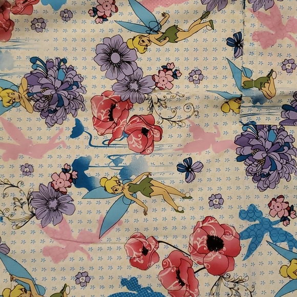Disney Tinkerbell Scrub Top - Large - Picture 2 of 5
